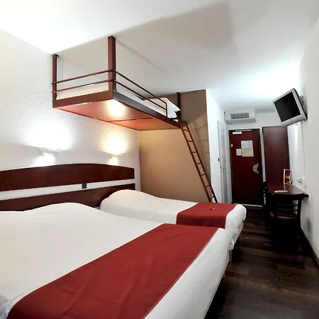 ホテル Abbatiale Et Restaurant Centre 3*