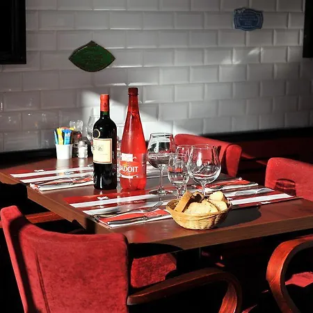 Abbatiale Et Restaurant Centre Hotell Grenoble