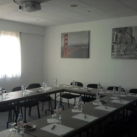 Abbatiale Et Restaurant Centre 3*