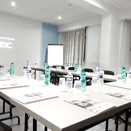 Hotell Abbatiale Et Restaurant Centre Grenoble
