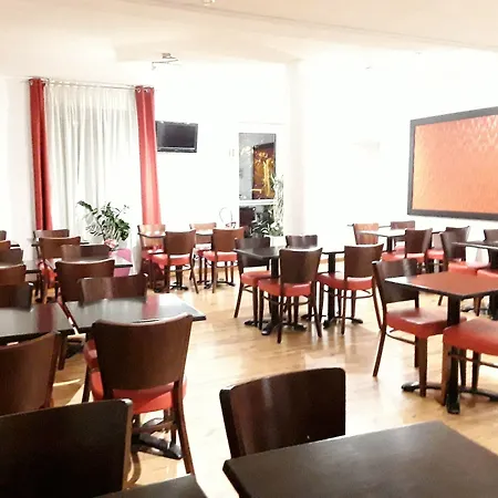 Abbatiale Et Restaurant Centre Hotell 3*